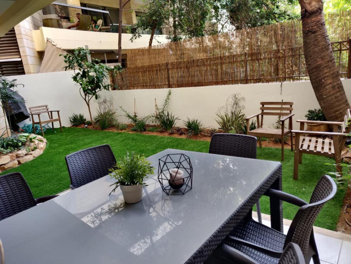 Garden House By Israpart Ra'anana Esterno foto