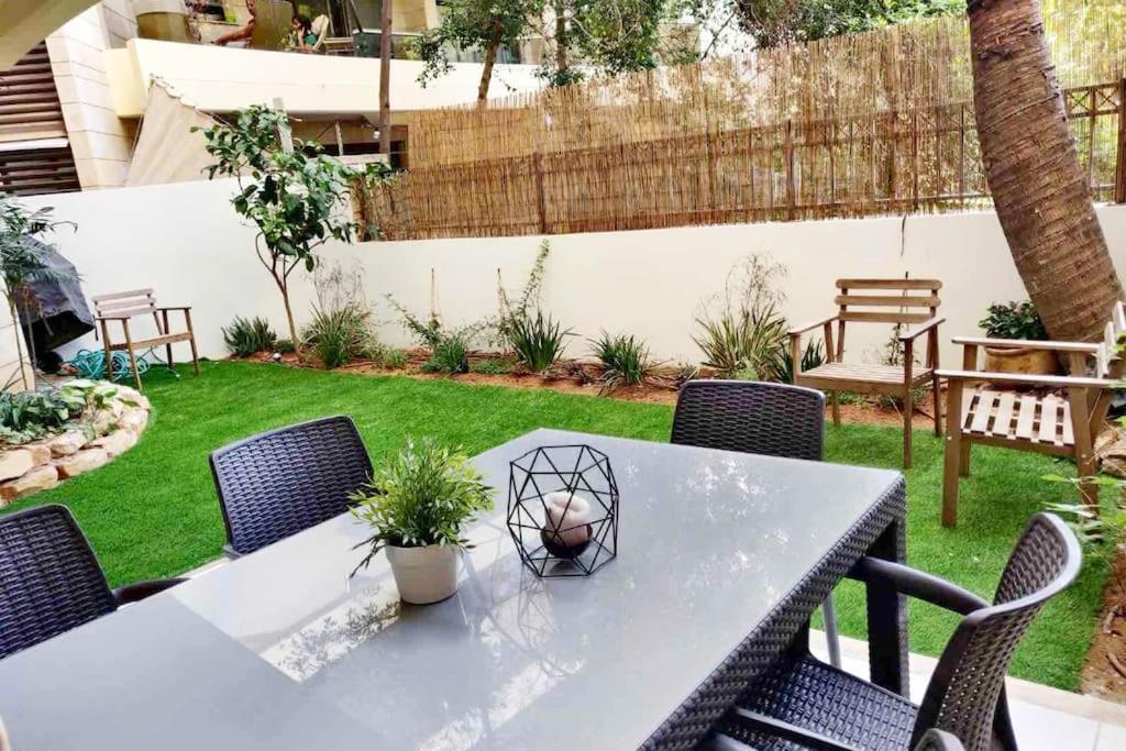 Garden House By Israpart Ra'anana Esterno foto